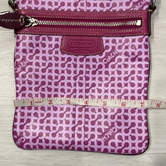 Coach Pink/Purple Gramercy Op Art Swing-Pack Bag - Picture 12 of 12